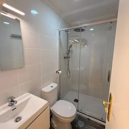 Homestay - Bairro Alto Centro Historico Lisbon