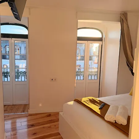 Homestay - Bairro Alto Centro Historico Lisbon