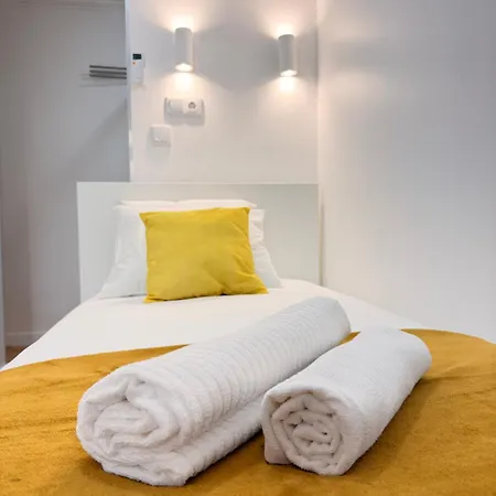 Homestay - Bairro Alto Centro Historico Lisbon