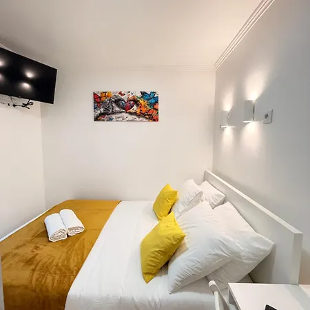 - Bairro Alto Centro Historico Homestay Lisbon