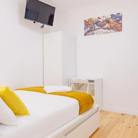Homestay - Bairro Alto Centro Historico Lisbon