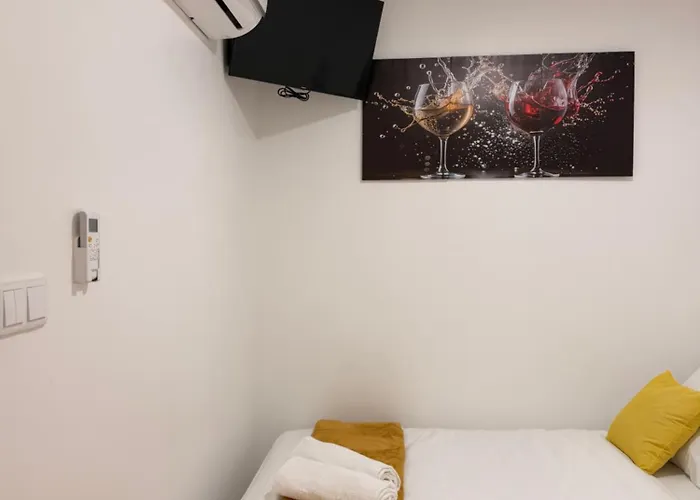 - Bairro Alto Centro Historico * Lisbona