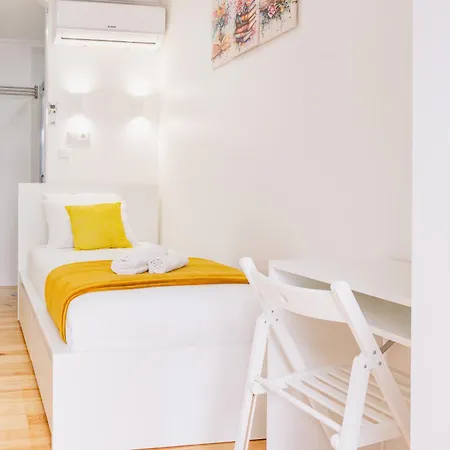 - Bairro Alto Centro Historico * Lissabon