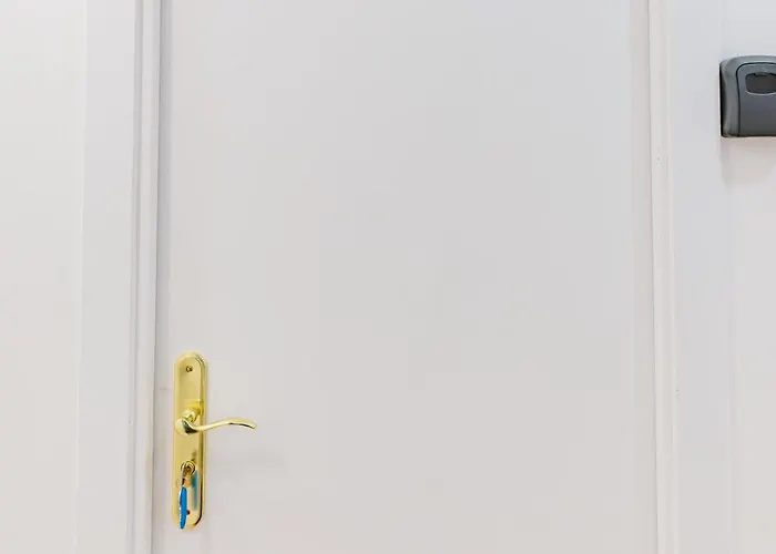 - Bairro Alto Centro Historico * Lissabon