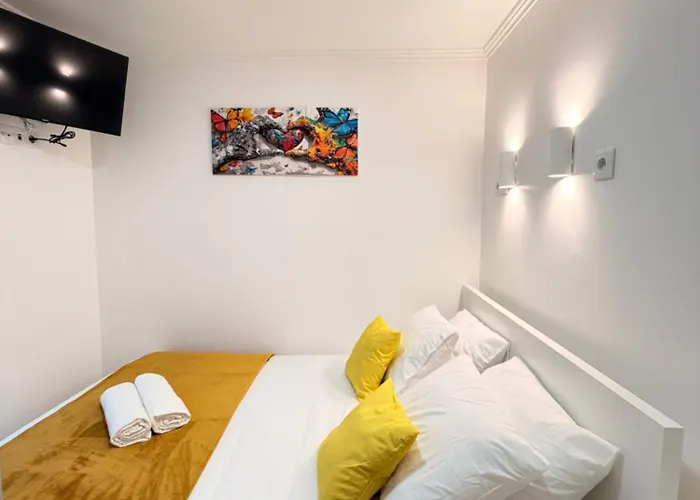 - Bairro Alto Centro Historico Homestay Lisbon