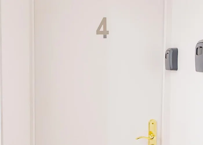 - Bairro Alto Centro Historico * Lisbon